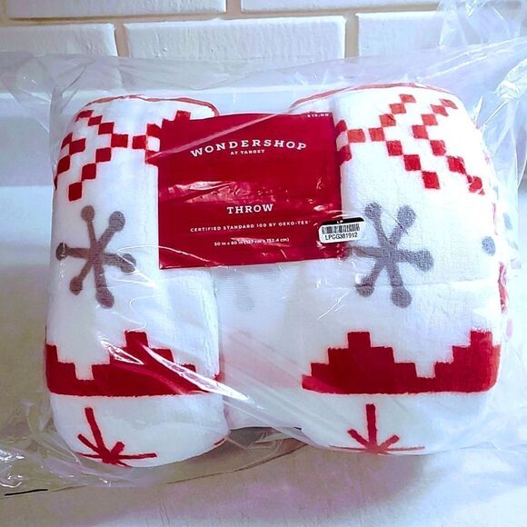 WONDERSHOP WINTER SNOWFLAKE PATTERN HYGGE THROW SIZE 50"X60" - Picture 1 of 5